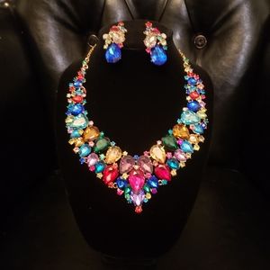 Multi colorful necklace and earrings set